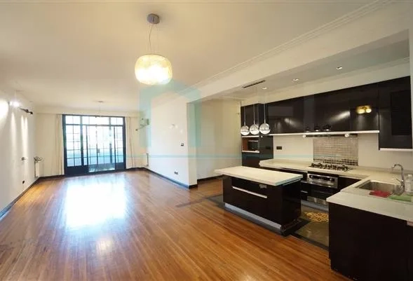 Rm 11 No 321 Hengshan  Road