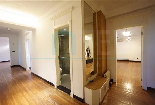 Rm 11 No 321 Hengshan  Road(14)