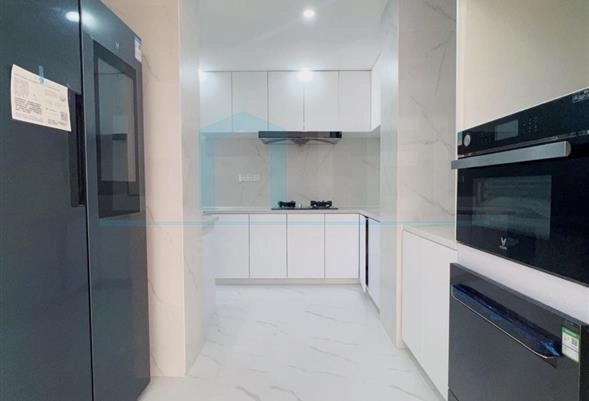 Rm 1101 No 3 Manhattan Heights(4)