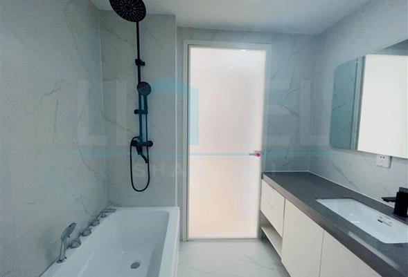 Rm 1101 No 3 Manhattan Heights(6)