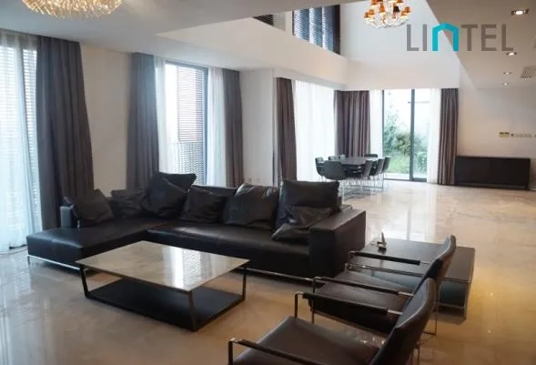 Rm 1101 No 391 Lakeside Ville(2)