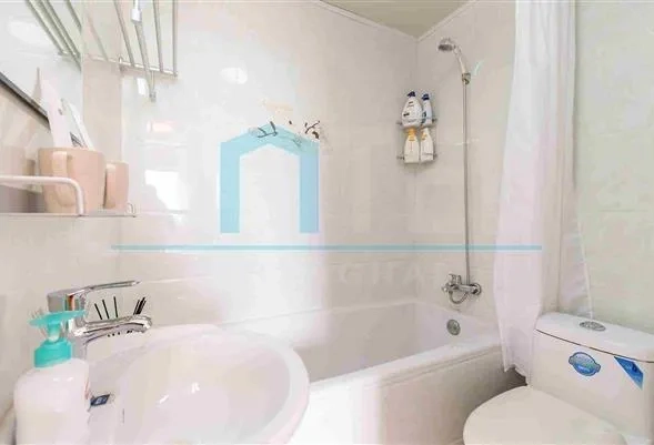 Rm 1102 No 2 Hai Jia Mansion(10)