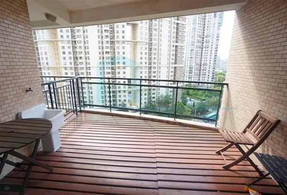 Rm 1102 No 6 Yanlord Garden(3)