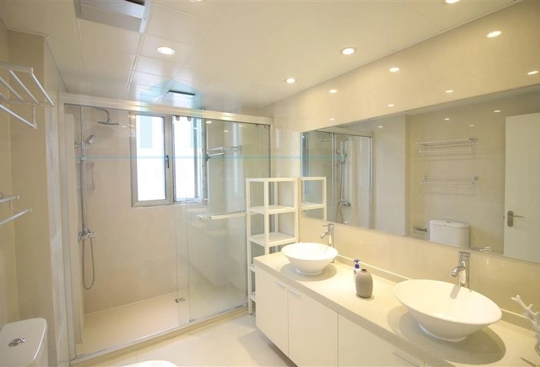 Rm 1102 No W22 Top of City(6)