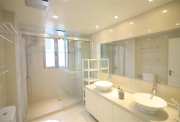 Rm 1102 No W22 Top of City(6)