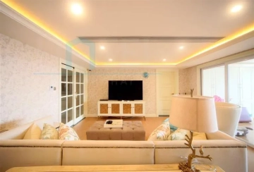 Rm 11A The House(2)