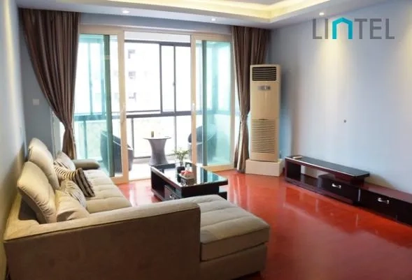 Rm 11E No 1 Jewel Garden(2)