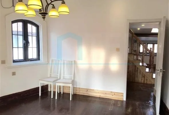 Rm 12 No 7 Lane 470 Shanxi north Road(4)