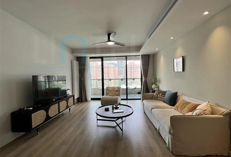 Rm 1202 No 2 Bu Gao City