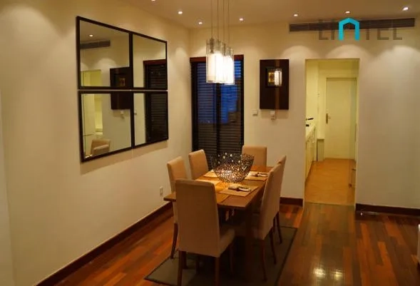 Rm 1202 No 20 Yanlord Garden I & II(2)