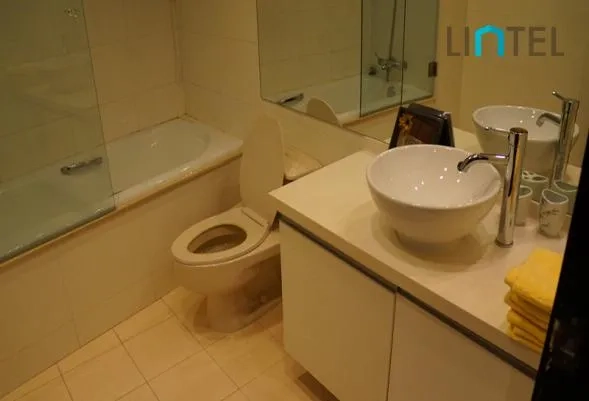 Rm 1202 No 20 Yanlord Garden I & II(6)