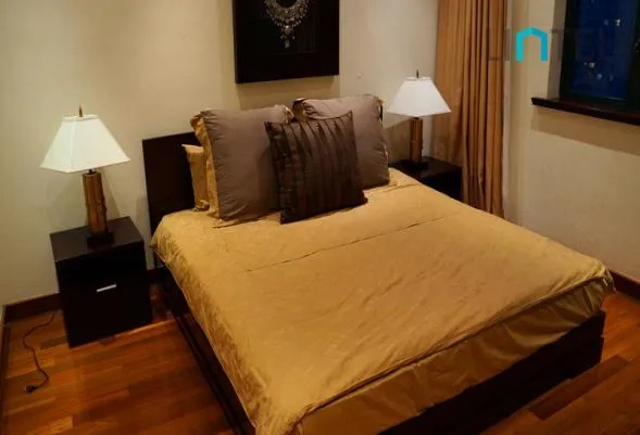 Rm 1202 No 20 Yanlord Garden I & II(7)