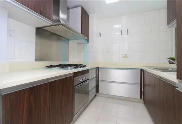 Rm 1202 No 3 Edifice(4)