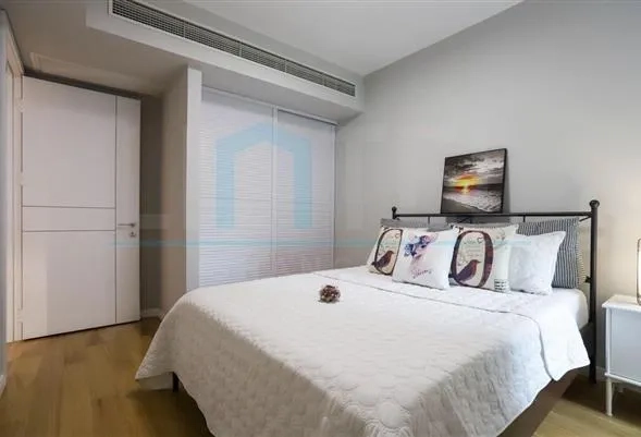 Rm 1202 No 8 Eight Park Avenue(7)