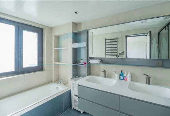 Rm 12A3 No 6 Springdale Garden(7)
