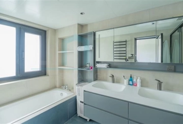 Rm 12A3 No 6 Springdale Garden(7)