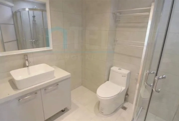 Rm 12B No W1 Top of City(8)