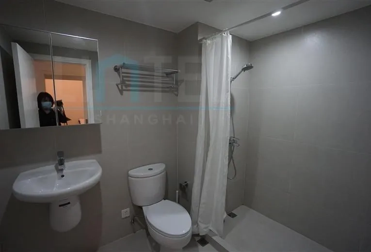 Rm 12C Royal Mansion(10)