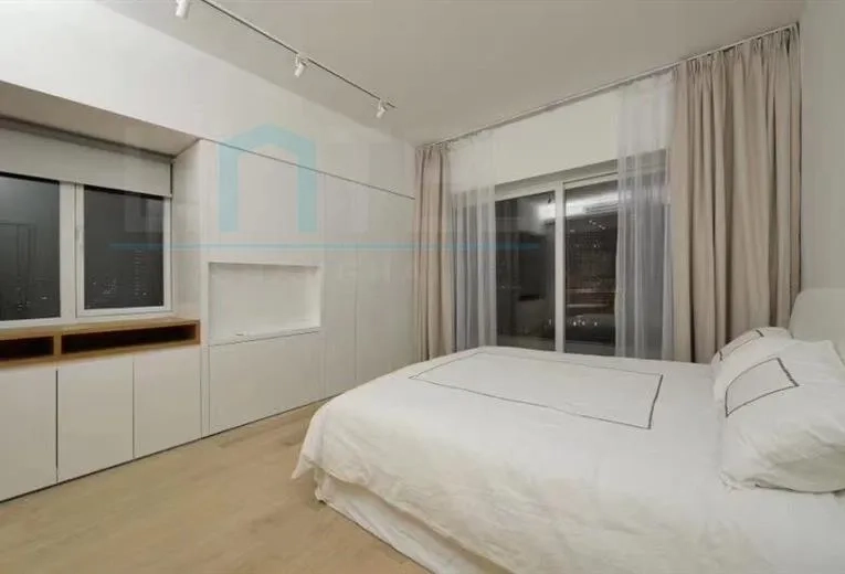 Rm 13A Walton Plaza(5)