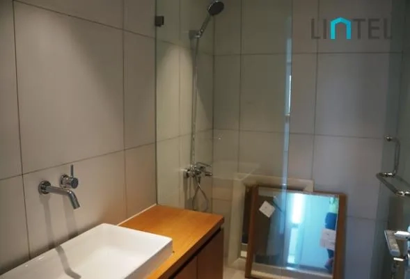 Rm 13A Walton Plaza(10)