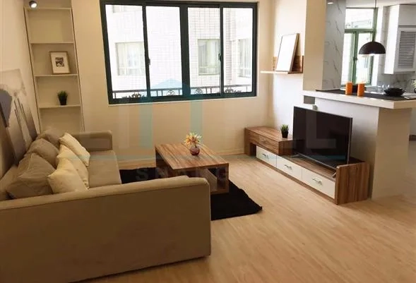 Rm 13C Merry Apartments