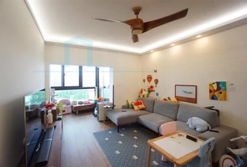 Rm 13E No 3 Ambassy Court
