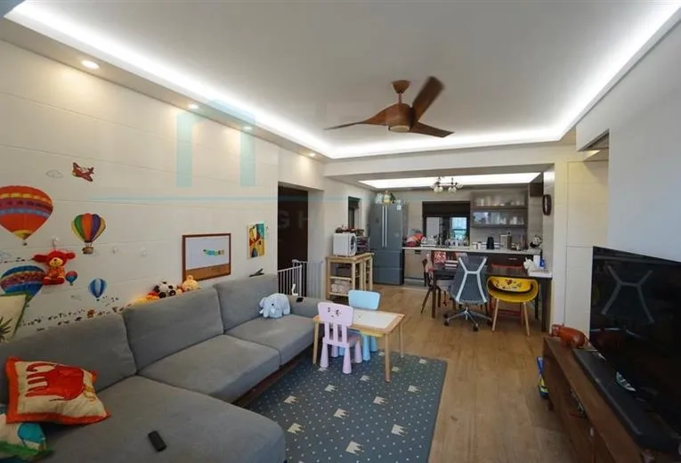 Rm 13E No 3 Ambassy Court(3)