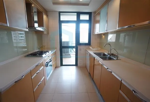 Rm 1402 No 1 Yanlord Garden III(5)