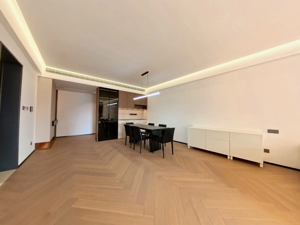 Rm 1402 No 11 Yanlord Garden III(5)