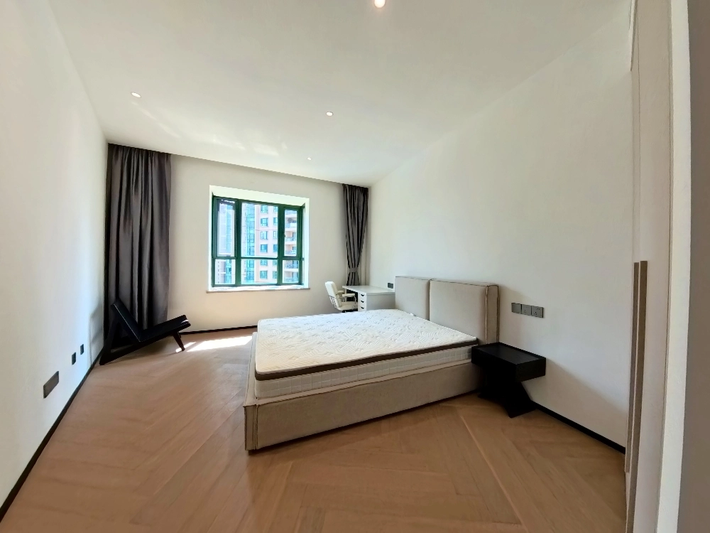 Rm 1402 No 11 Yanlord Garden(15)