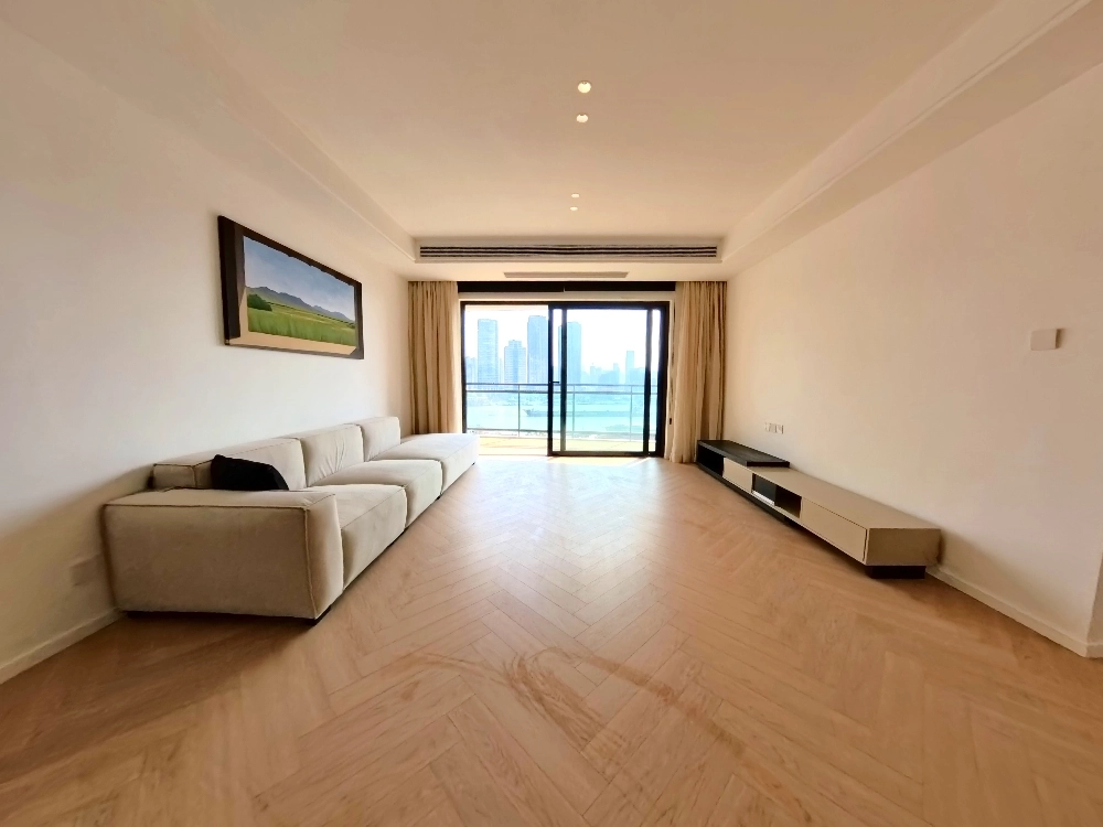 Rm 1403 No 32 Yanlord Garden I & II