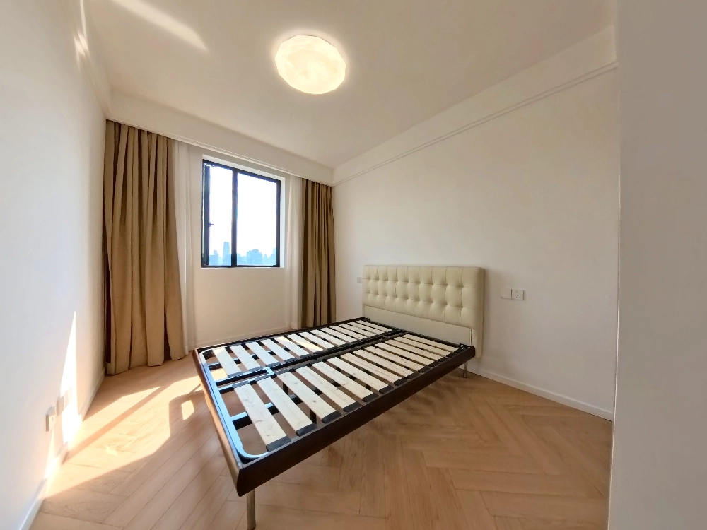 Rm 1403 No 32 Yanlord Garden I & II(14)