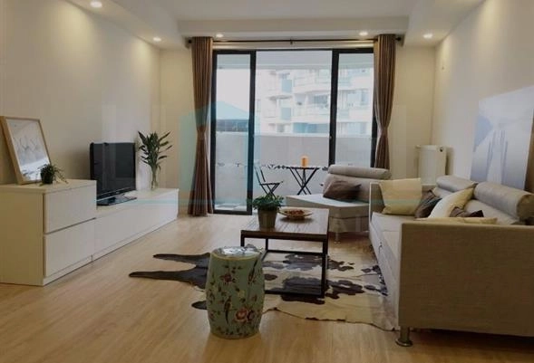 Rm 1404 No 18 Clove Apartment