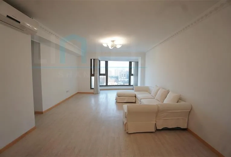 Rm 14C No 2 Palace Court