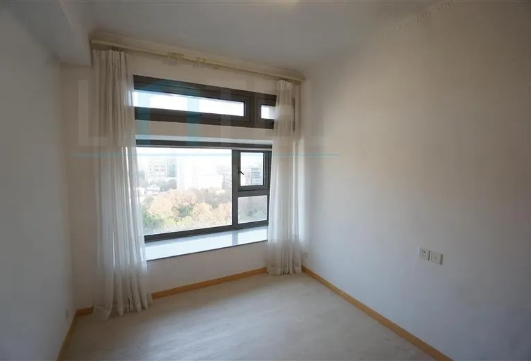 Rm 14C No 2 Palace Court(8)