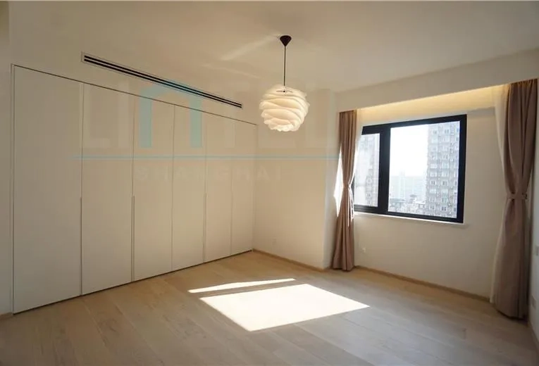 Rm 14E Jing'an Elite Tower(11)