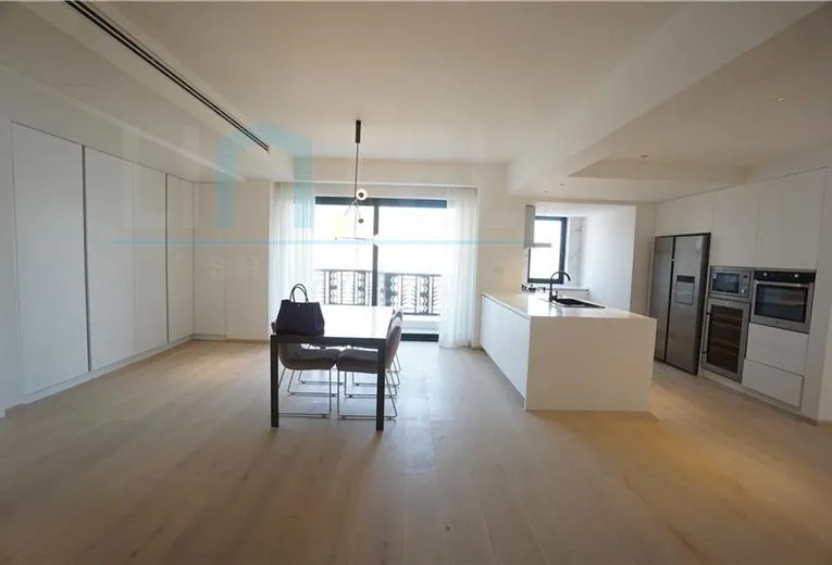 Rm 14E Jing'an Elite Tower(3)