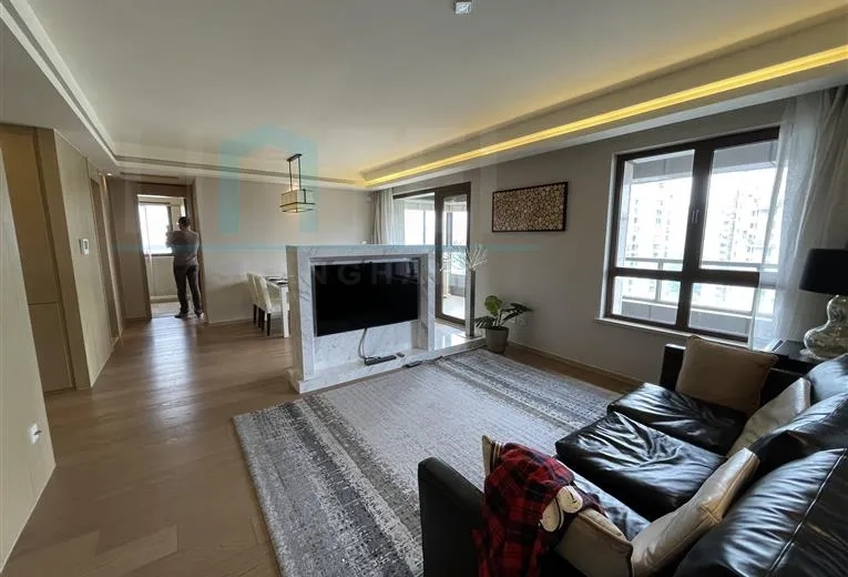Rm 1501 No 10 Hongqiao Green Country