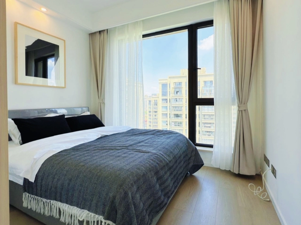 Rm 1502 No 10 Great Mansion(9)