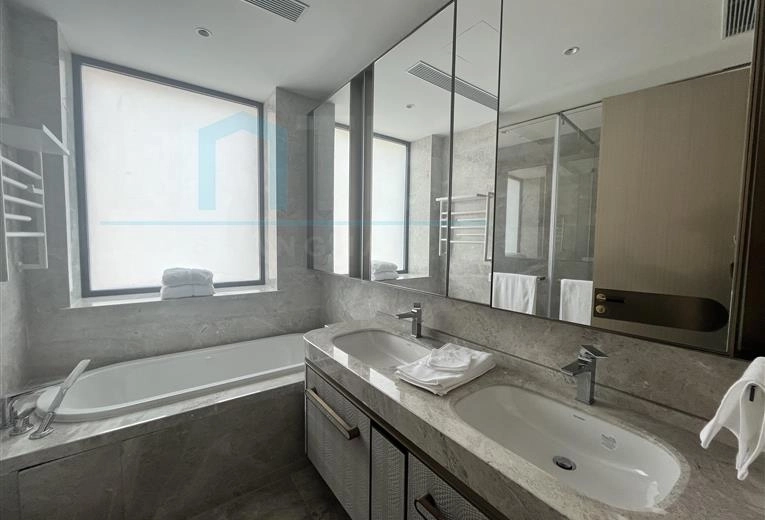 Rm 1502 No 2 West Bund Park(8)