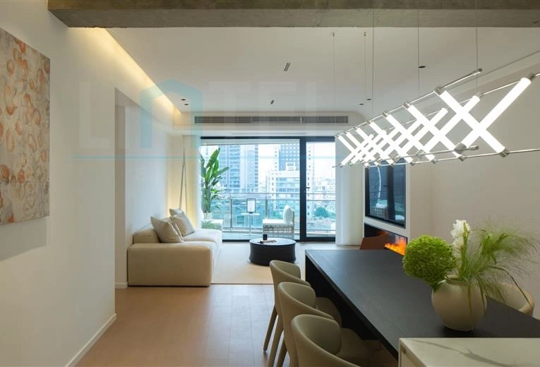 Rm 1502 No 9 Jing'an Four Seasons(3)
