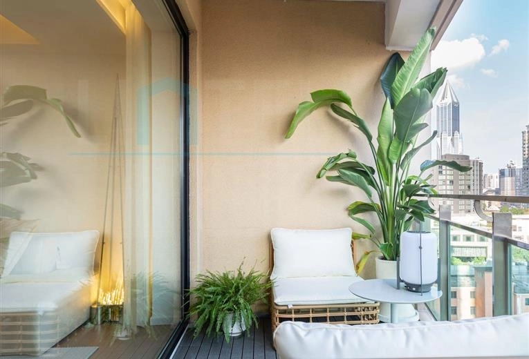 Rm 1502 No 9 Jing'an Four Seasons(4)