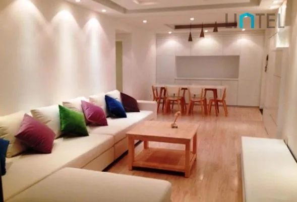 Rm 1505 No 10 Century Metropolis(2)