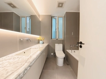 Rm 15A02 No 7 La Doll international(8)