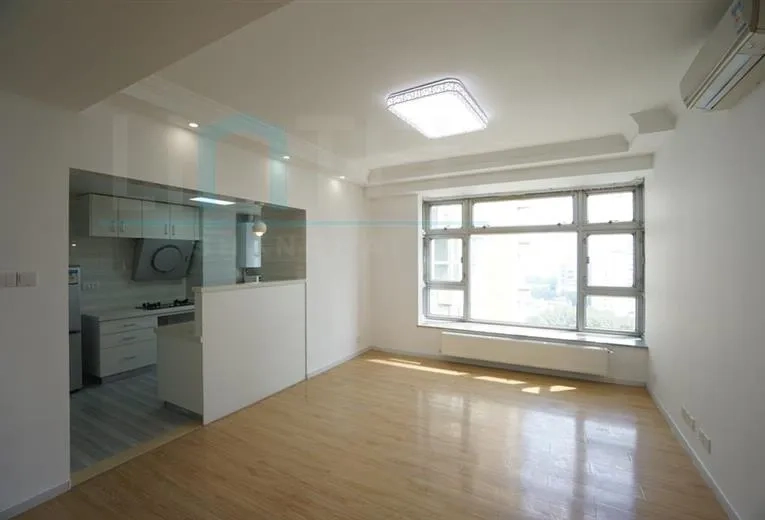 Rm 15C No 1 Palace Court