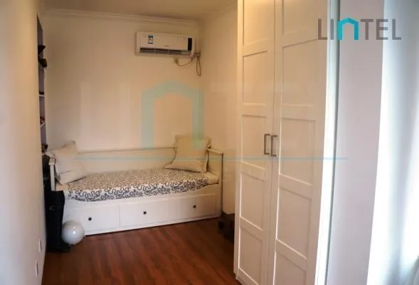 Rm 15C No 1 Weihai Court(9)