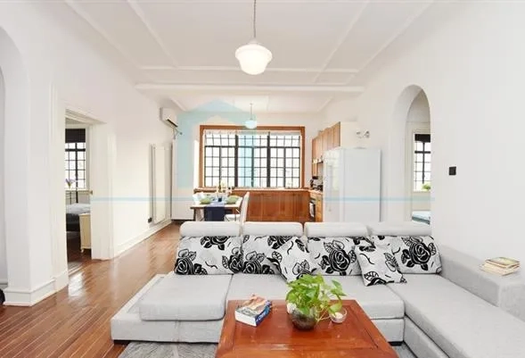 Rm 16 No 1205 Nanjing west Road(3)