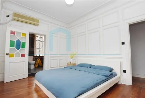 Rm 16 No 1205 Nanjing west Road(8)