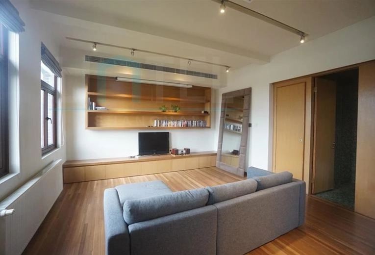 Rm 16 No 497 Huaihai middle Road(3)