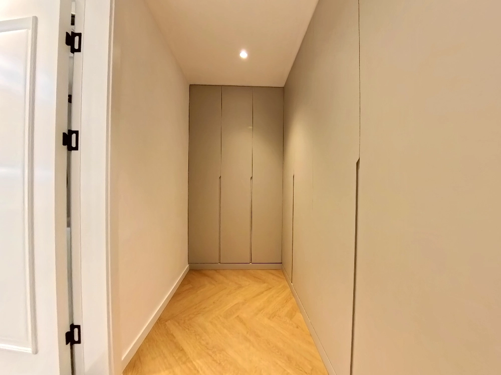 Rm 1601 No 5 Edifice(8)